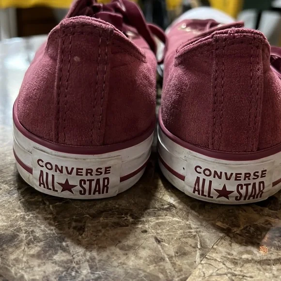 Converse All Stars, Size 8, Sued with Velvet laces, Great Condition - Picture 4 of 7